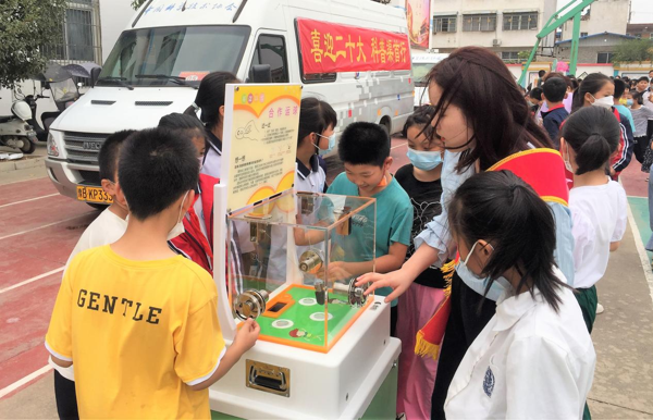 和15萬中小學生相約渠首 河南22輛科普大篷車南水北調中線點亮“科學夢”